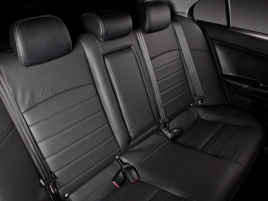  Mitsubishi Lancer Evolution MR Touring 2010 года  (фото 2 из 20)